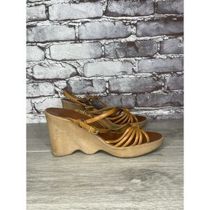 Vtg 70s OG FAMOLARE Hi-Up Brown Leather High Heel Wedge Sandals Women 7N US/37.5